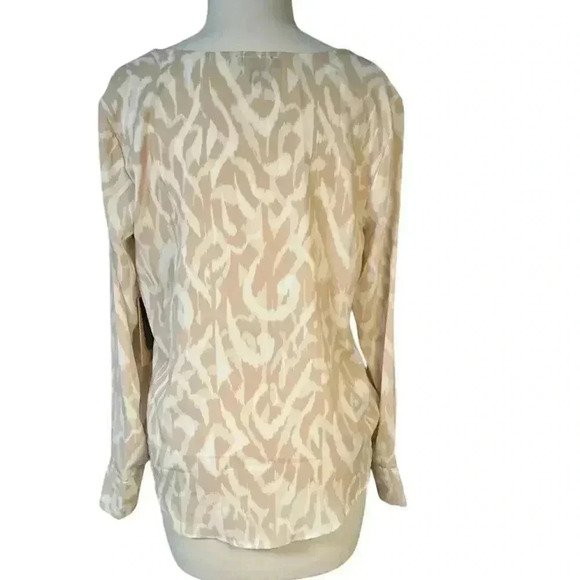 Halogen Abstract Pattern Cross Front Blouse V-Neck White/Tan Size Small NWT - Picture 4 of 11